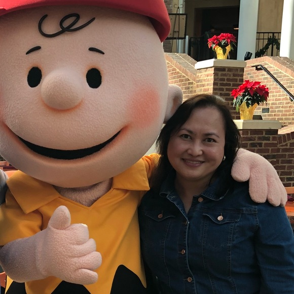 🌷Meet your seller🌷 - Picture 3 of 8